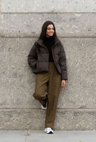 Брюки Uniqlo розмір L оливкові (452182) 452182 фото